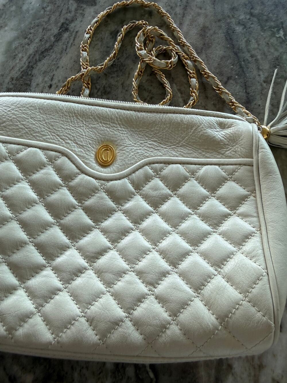 Vintage Ganson White Quilted Leather Shoulder Bag Chain Strap Tassel Purse